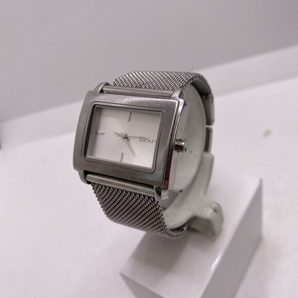 DKNY Womens Silver Tone Watch Works New Battery